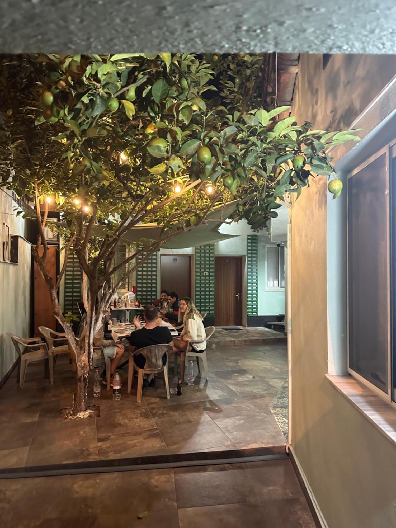 Tirana Lemon Breeze Hostel Dış mekan fotoğraf